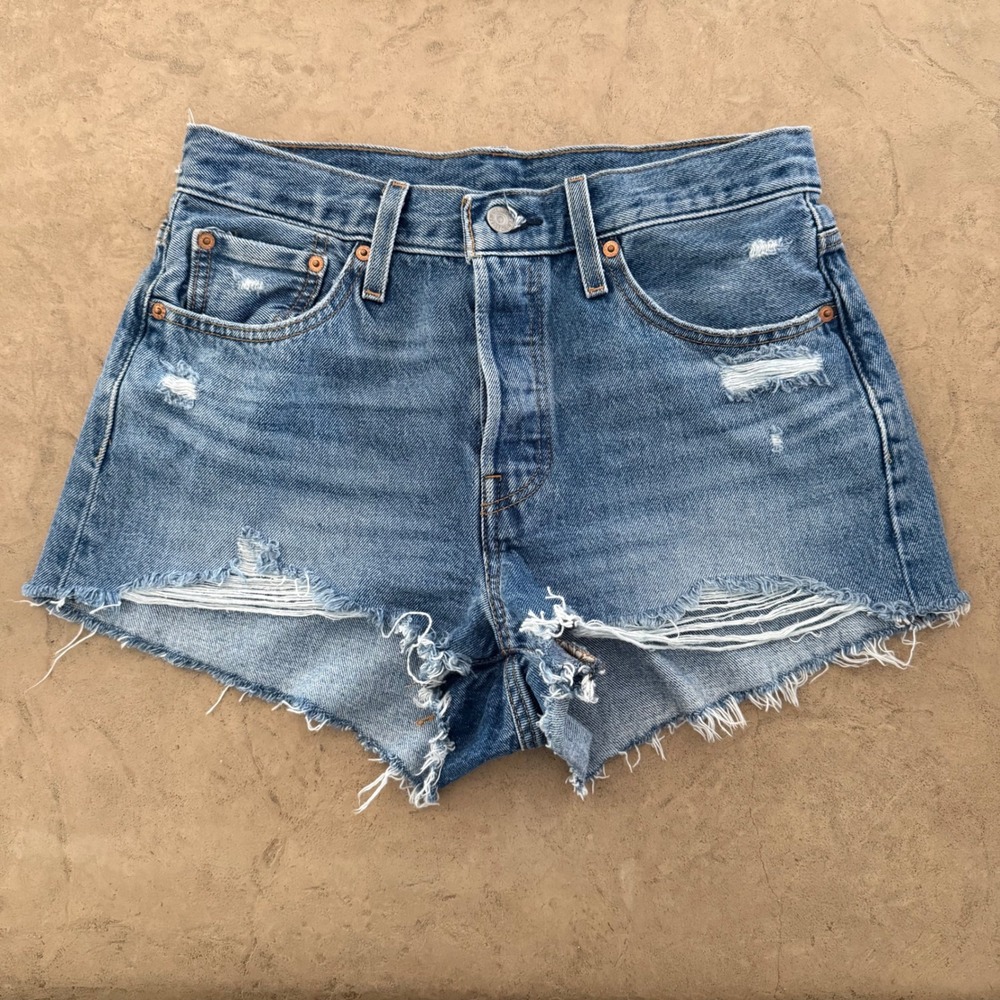 Levi Strauss 501 Denim Cutoff Shorts Distressed Frayed Blue Jean Women's Sz W29